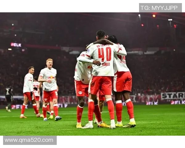 欧联杯激战：拜仁逆转莱比锡的精彩瞬间与数据分析